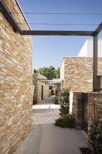 aplus-architecture-residence-lespetitscailloux-castelnaulelez-archilovers-architecturephotography-temarchi-mc-lucat-2017